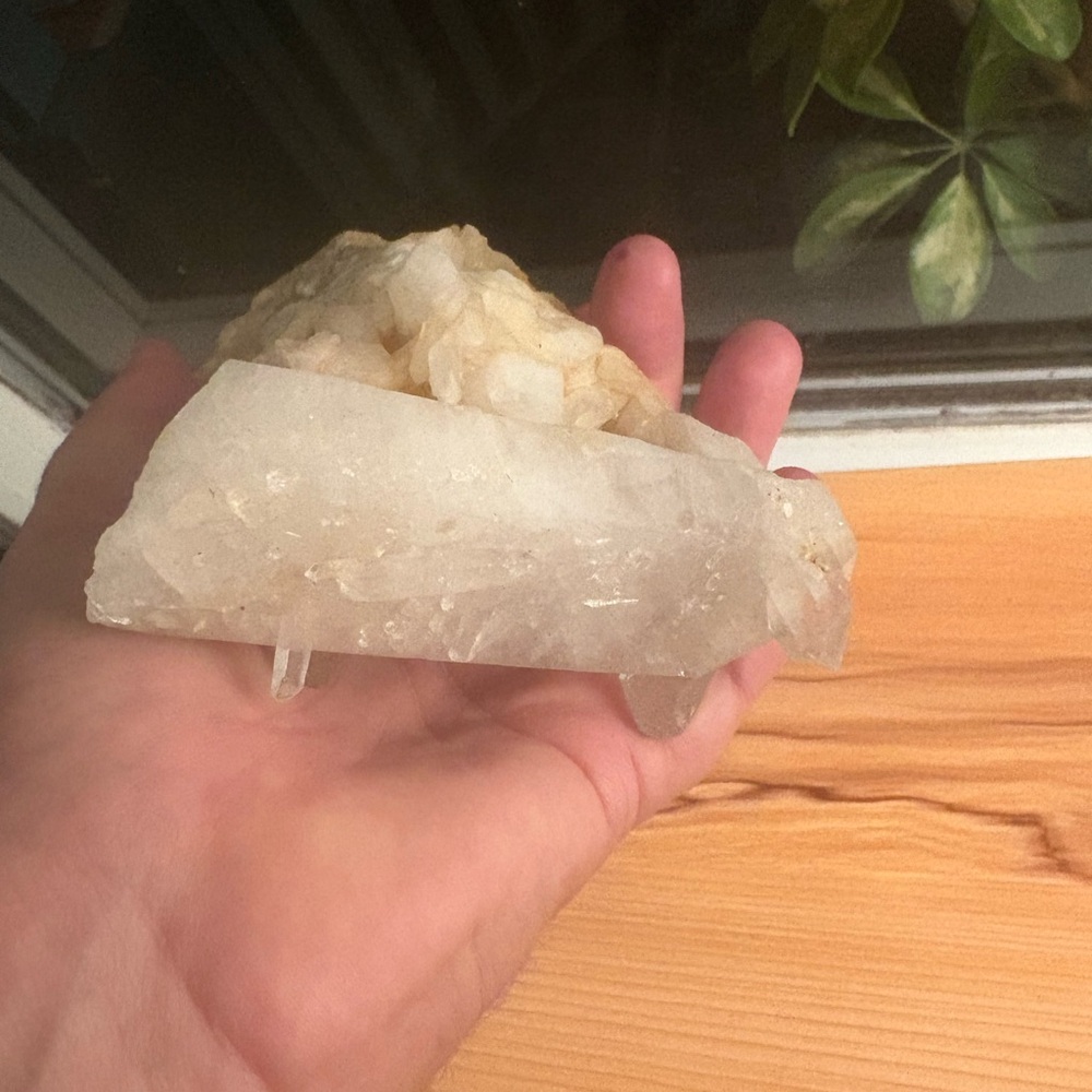 Natural Quartz Crystal Cluster - Picture 4 of 9